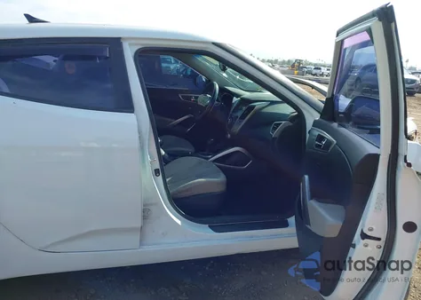 2012 Hyundai Veloster Base W/Gray z USA, uszkodzony, nr VIN KMHTC6AD7CU053764